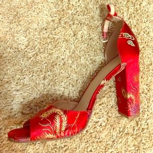 Chinese Design Heel